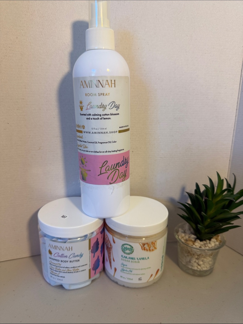#2 Aminnah Bundle 
Room Spray 12oz 
Body Butter 8oz 
Sugar Scrub 8moz